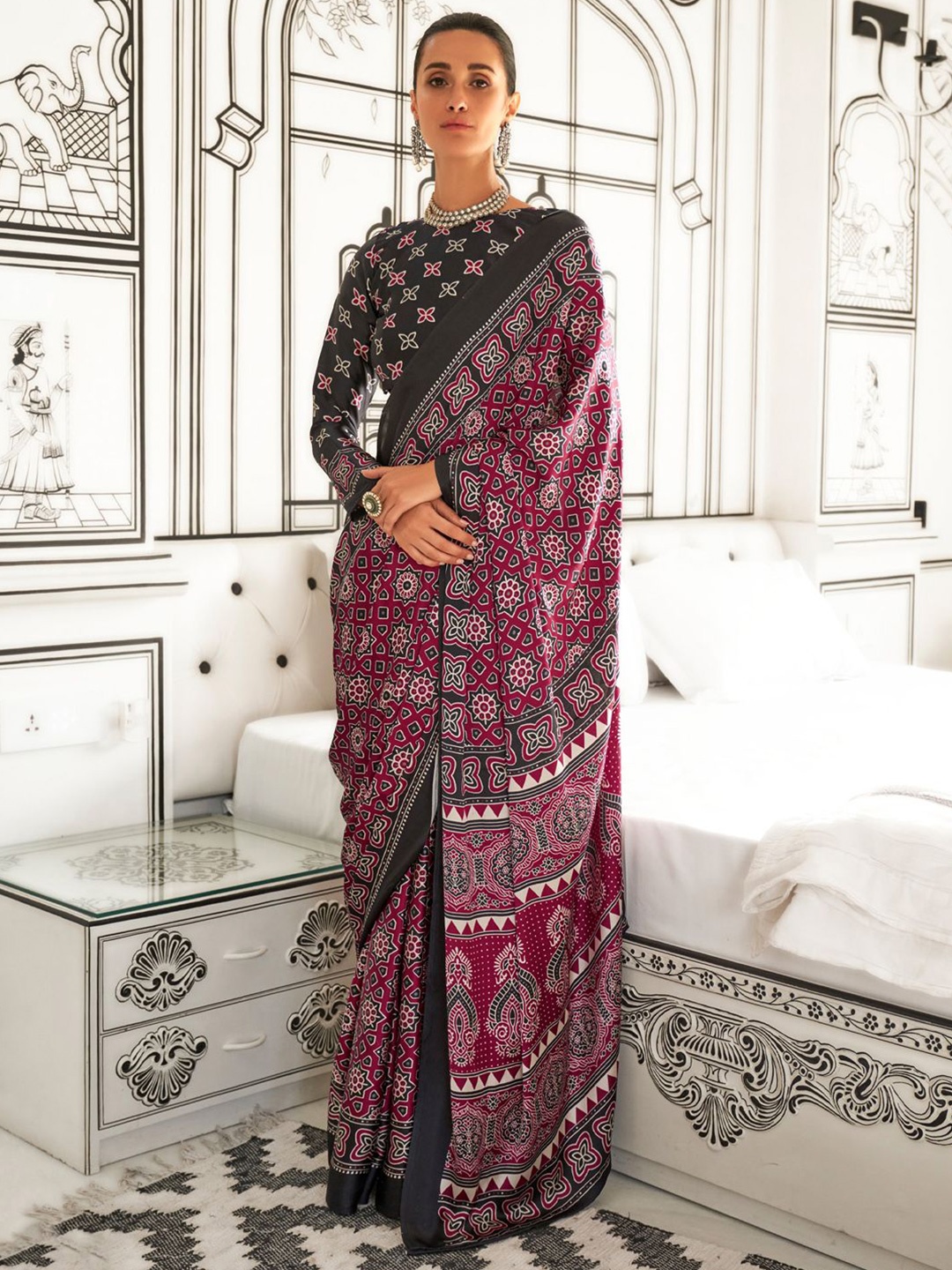 

Sangria Ethnic Motif Printed Sarees, Pink