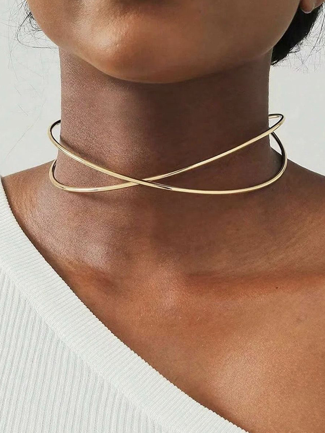 

Dorada Jewellery 18K Gold Plated Stainless Steel Cross Choker Necklace