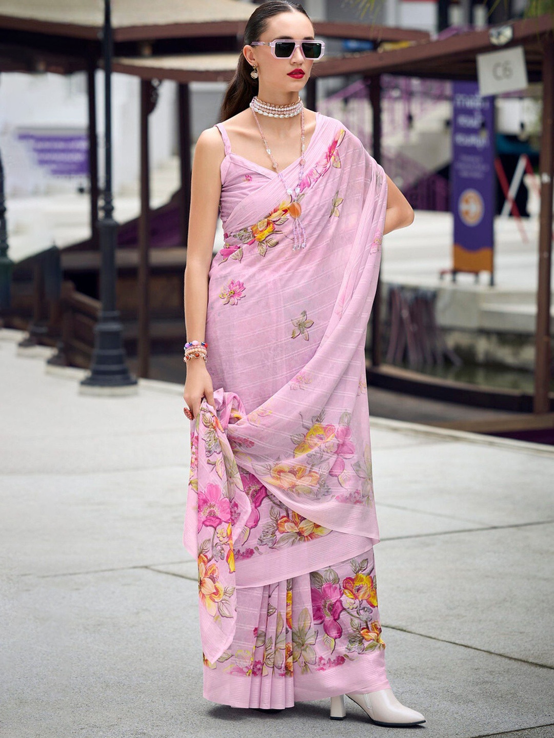 

MySilkLove Floral Printed Pure Chiffon Saree, Pink