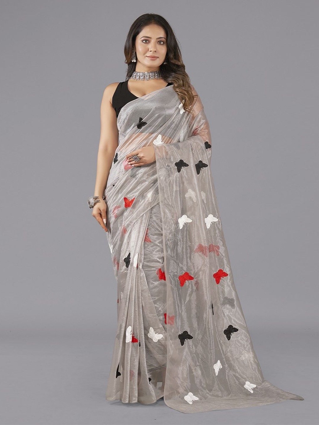 

Aika Embellished Embroidered Net Saree, Grey