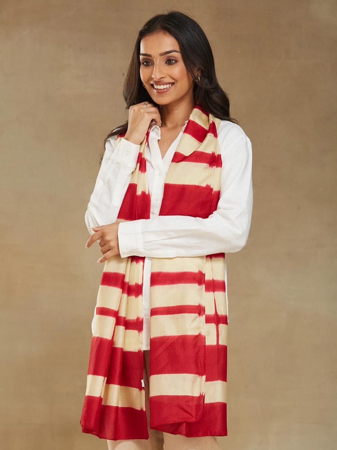 

Fabindia Women Printed Stole, Red