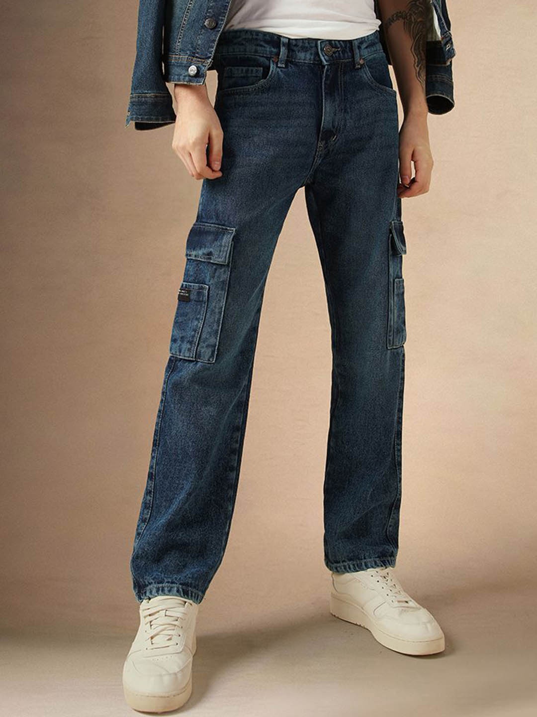 

Dennis Lingo Men Relaxed Fit Mid-Rise Clean Look Cotton Cargo Jeans, Blue