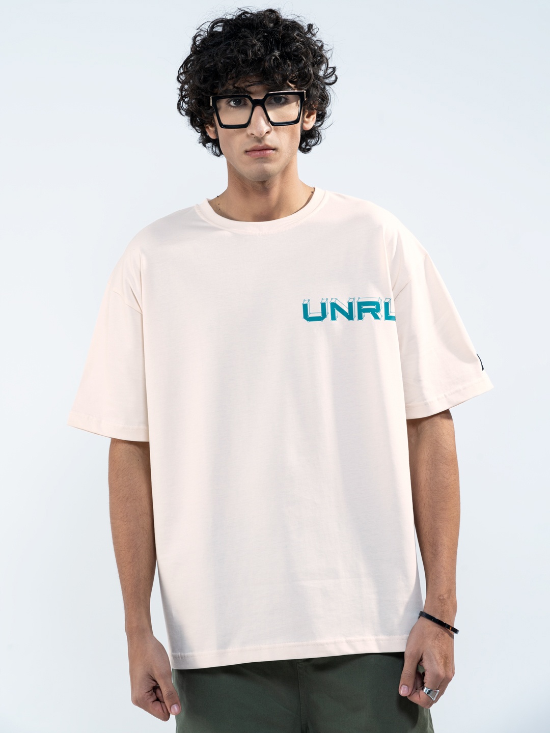 

UNRL Men Printed Relaxed Fit Pure Cotton T-shirt, Cream