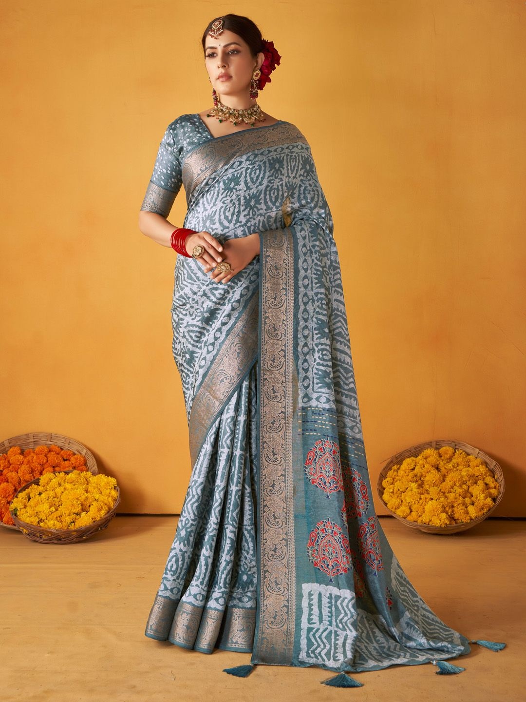 

Saree mall Ethnic Motifs Zari Silk Blend Sungudi Sarees, Grey