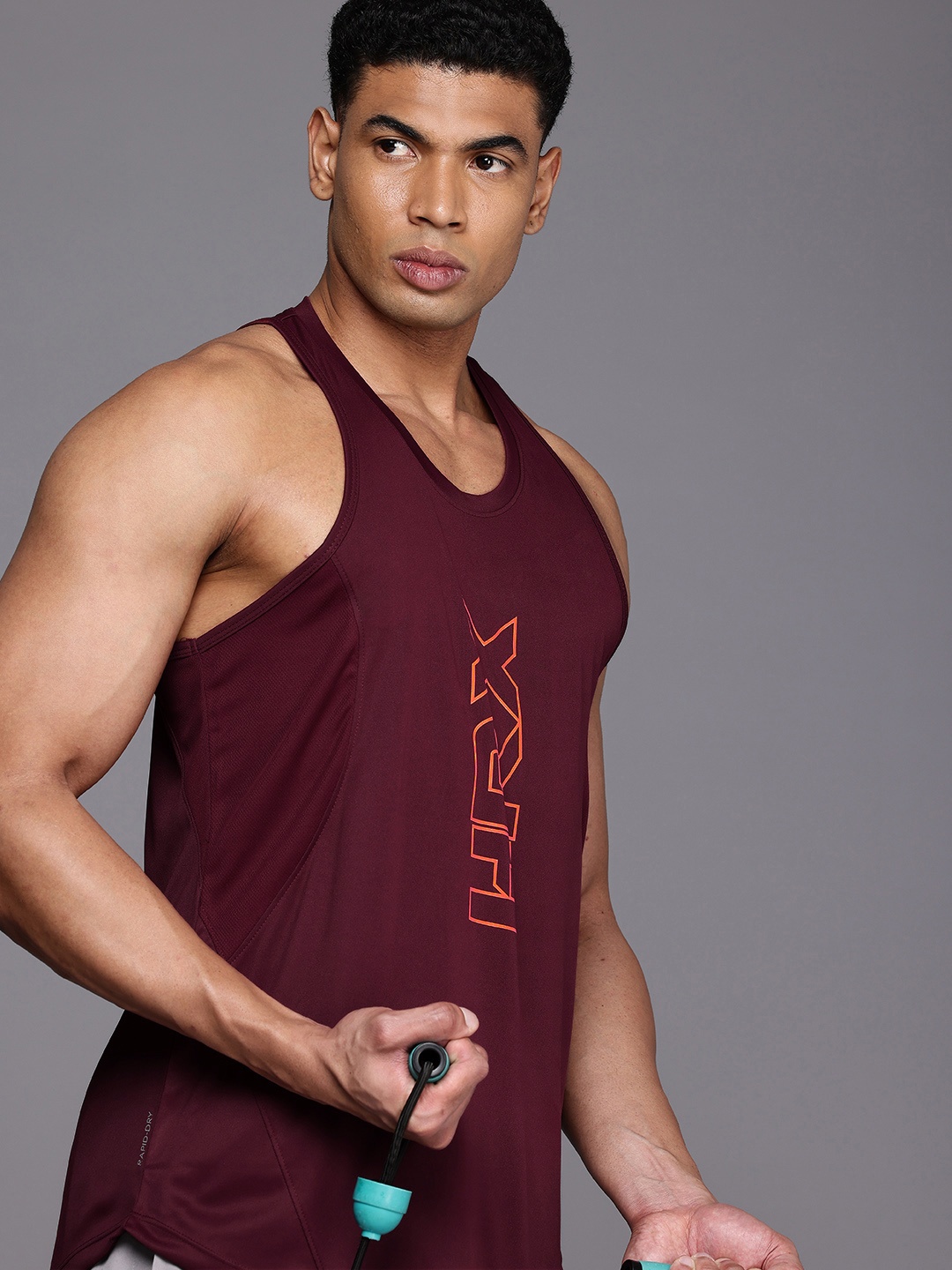 

HRX by Hrithik Roshan Brand Logo Printed Rapid-Dry Antimicrobial Finish Training T-shirt, Maroon