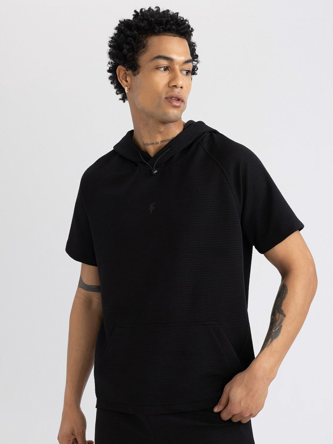 

DeFacto Men Hooded Pockets T-shirt, Na