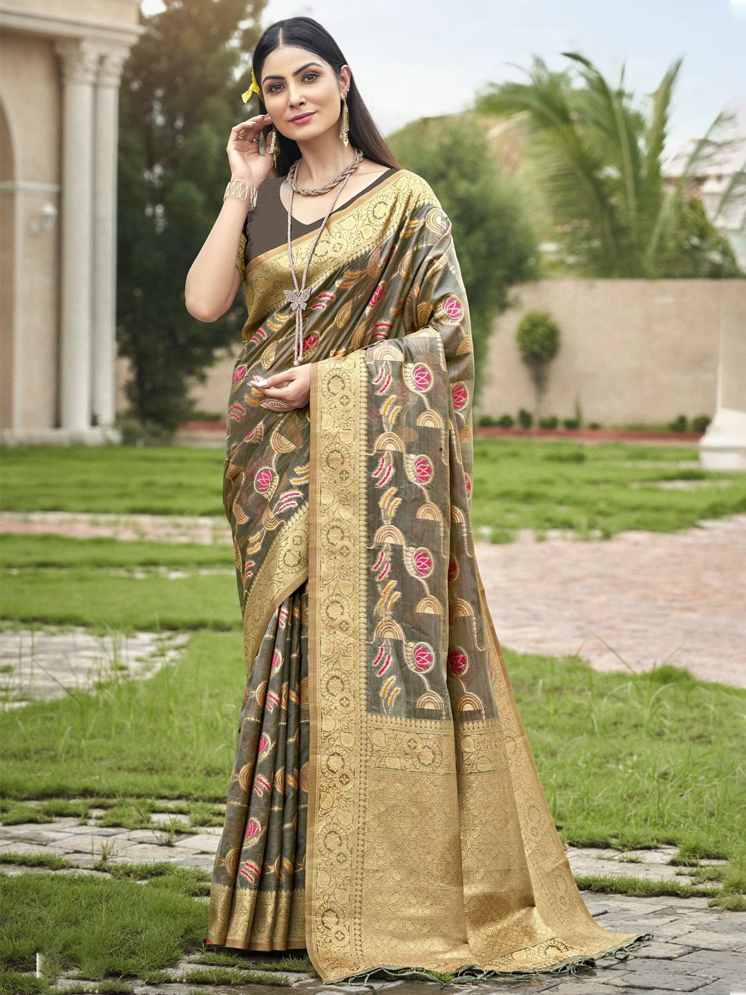 

Ishin Women Ethnic Motifs Zari Organza Saree, Grey