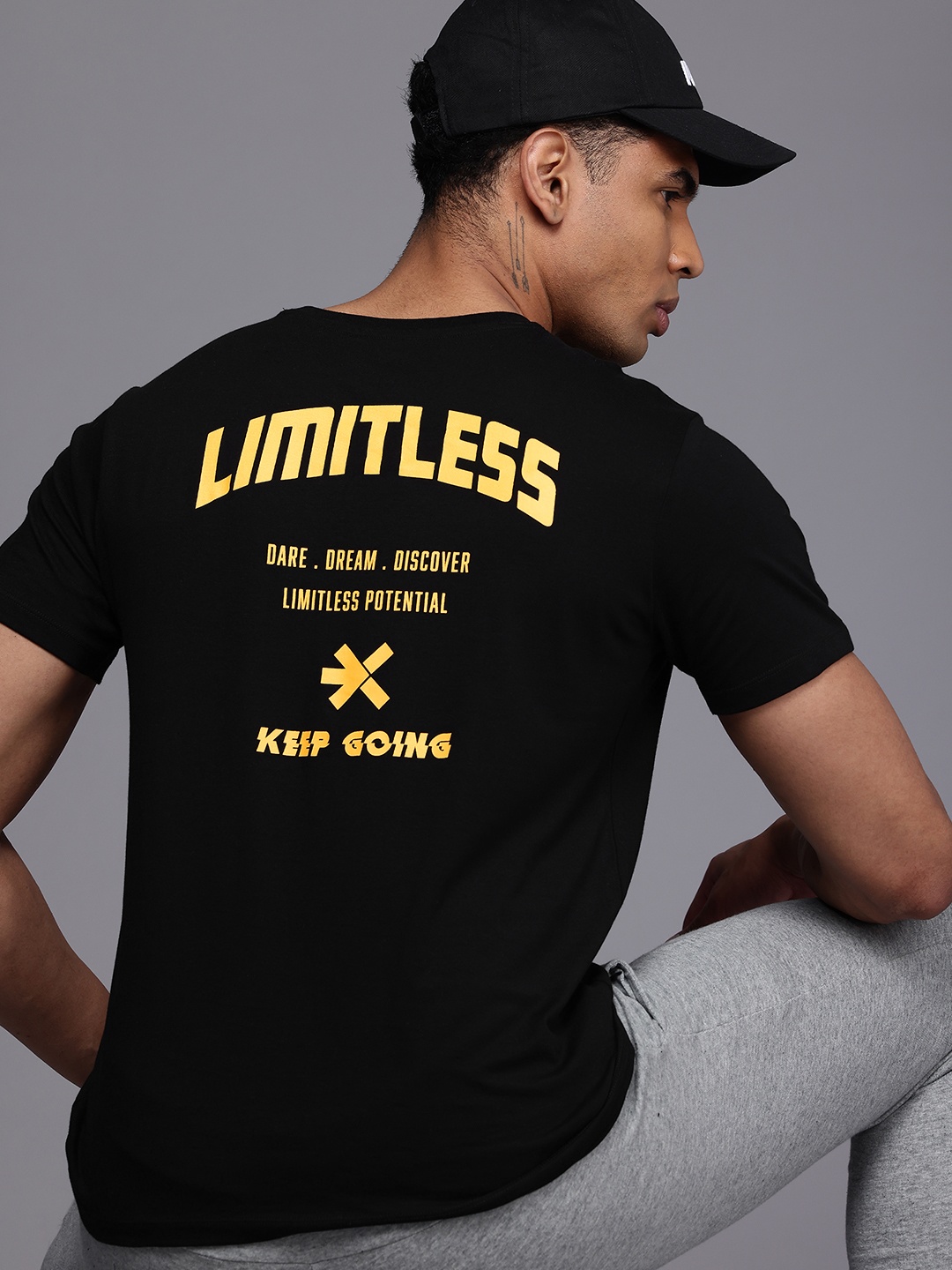 

HRX by Hrithik Roshan Typography Printed Pure Cotton T-shirt, Black