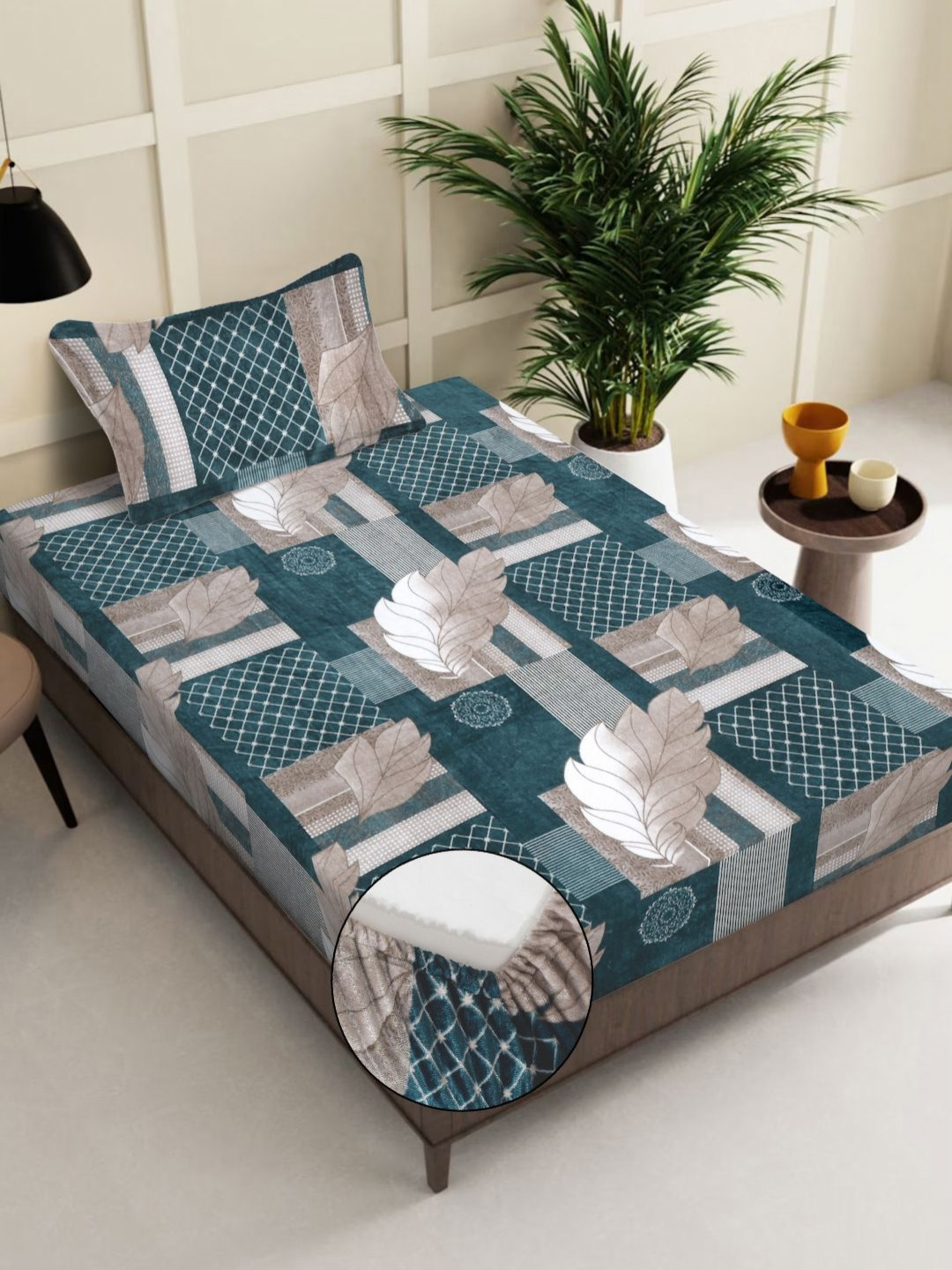 

KLOTTHE Turquoise Blue & Brown Printed 300 TC Single Bedsheet With Pillow Covers