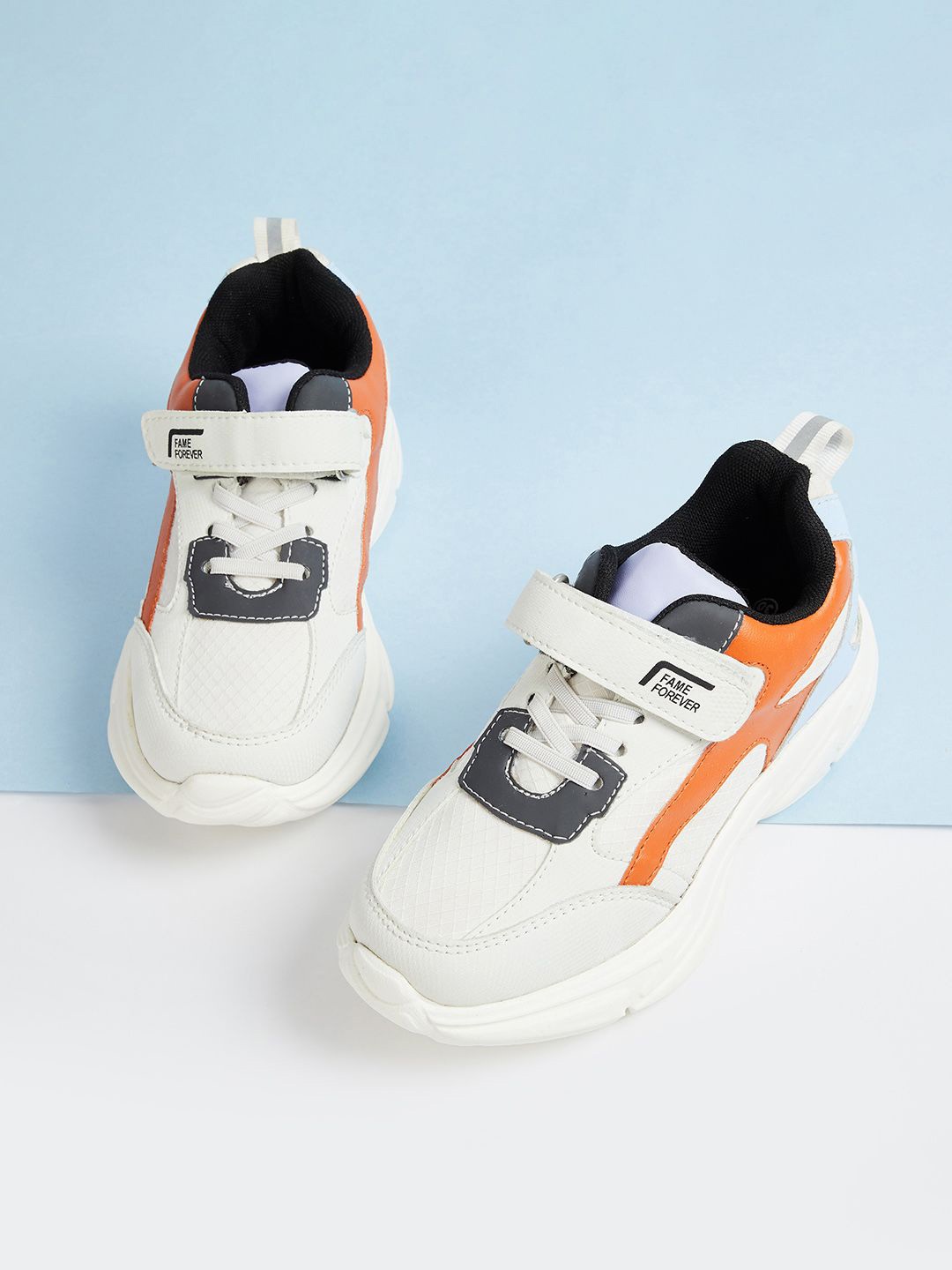 

Fame Forever by Lifestyle Boys Smart Casual Sneakers, White