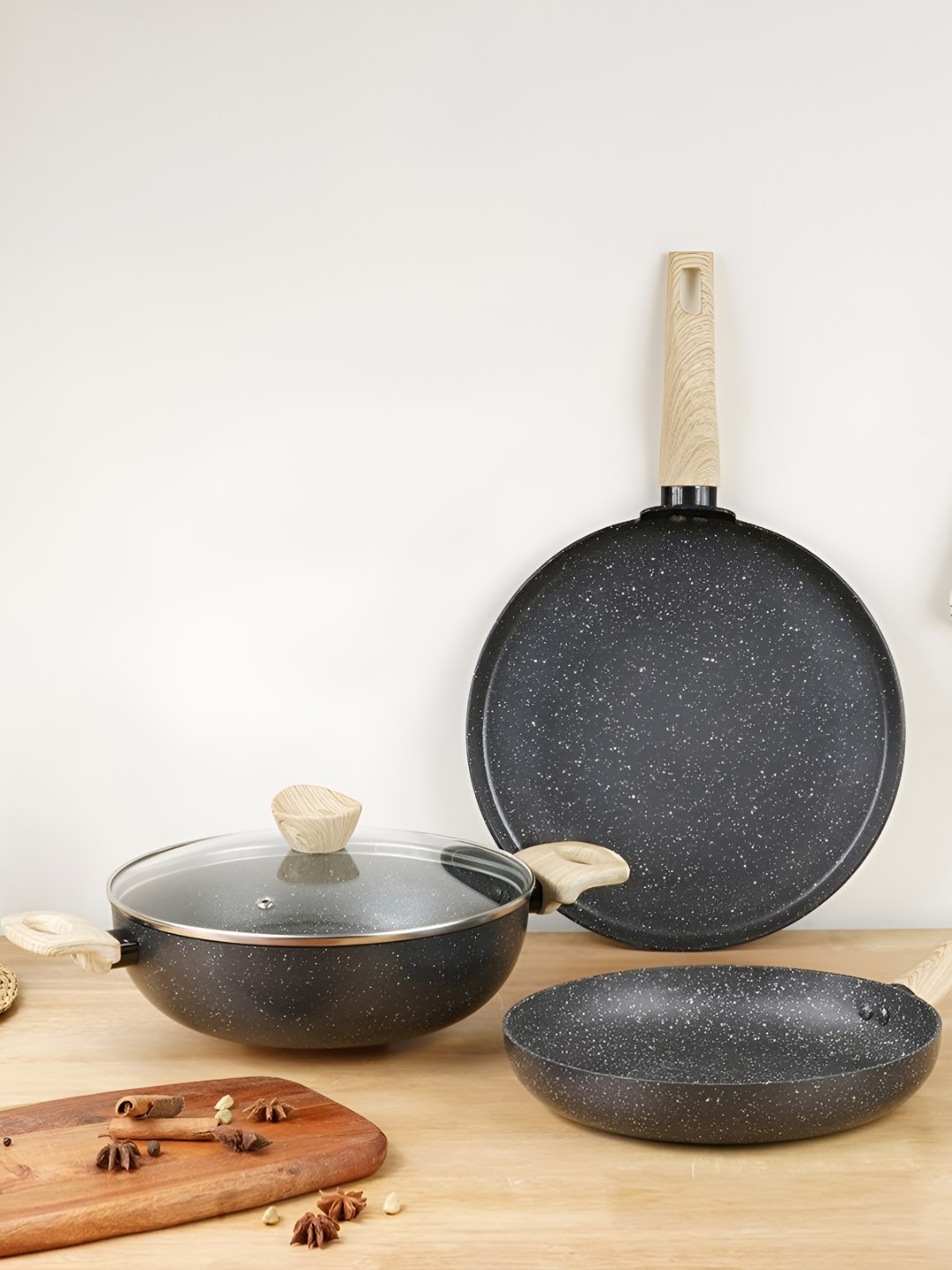 

Kreme 3 Pieces Grey & Brown Aluminium Cookware Set