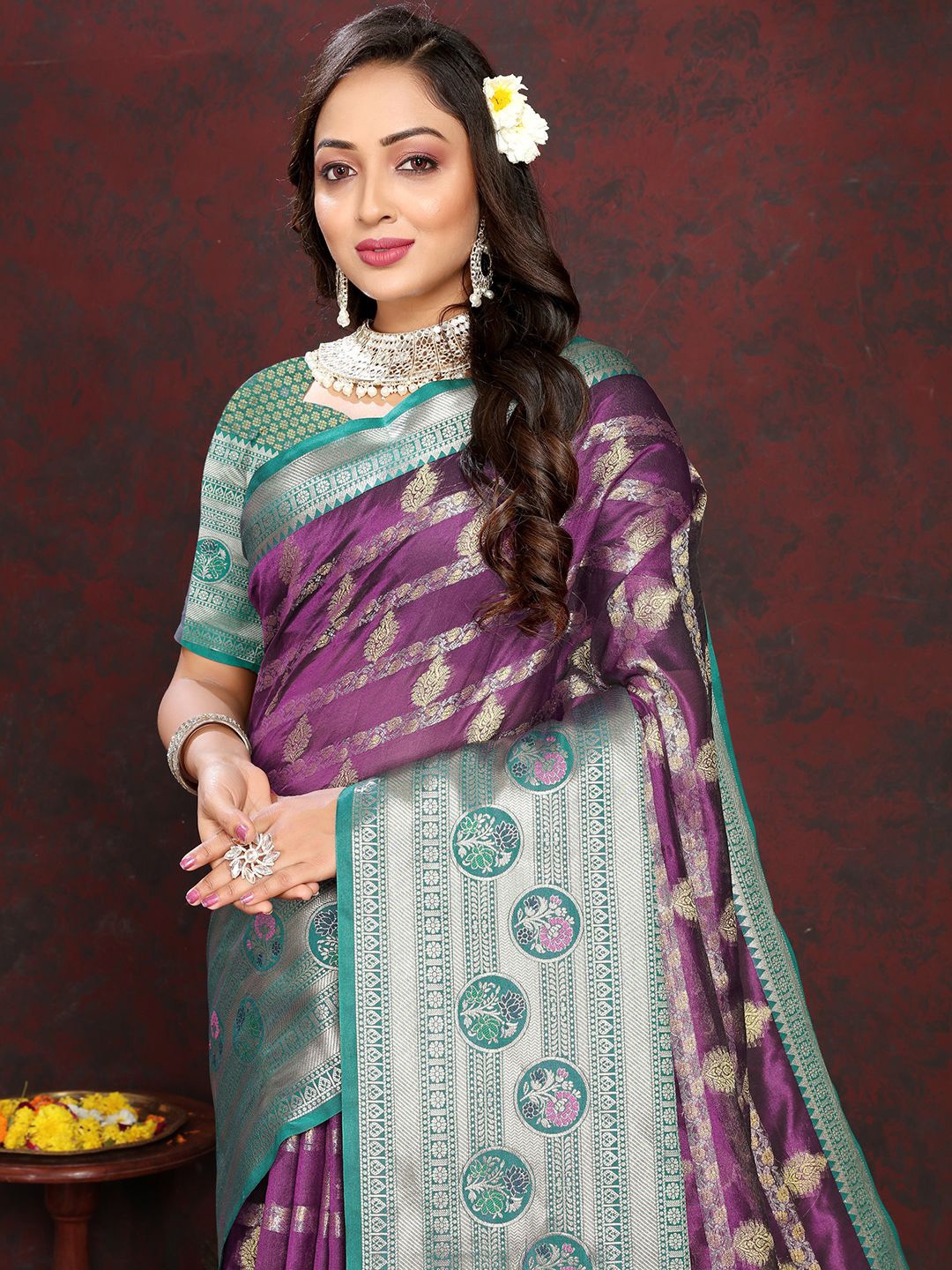 

NIWAA Woven Design Zari Banarasi Saree, Purple