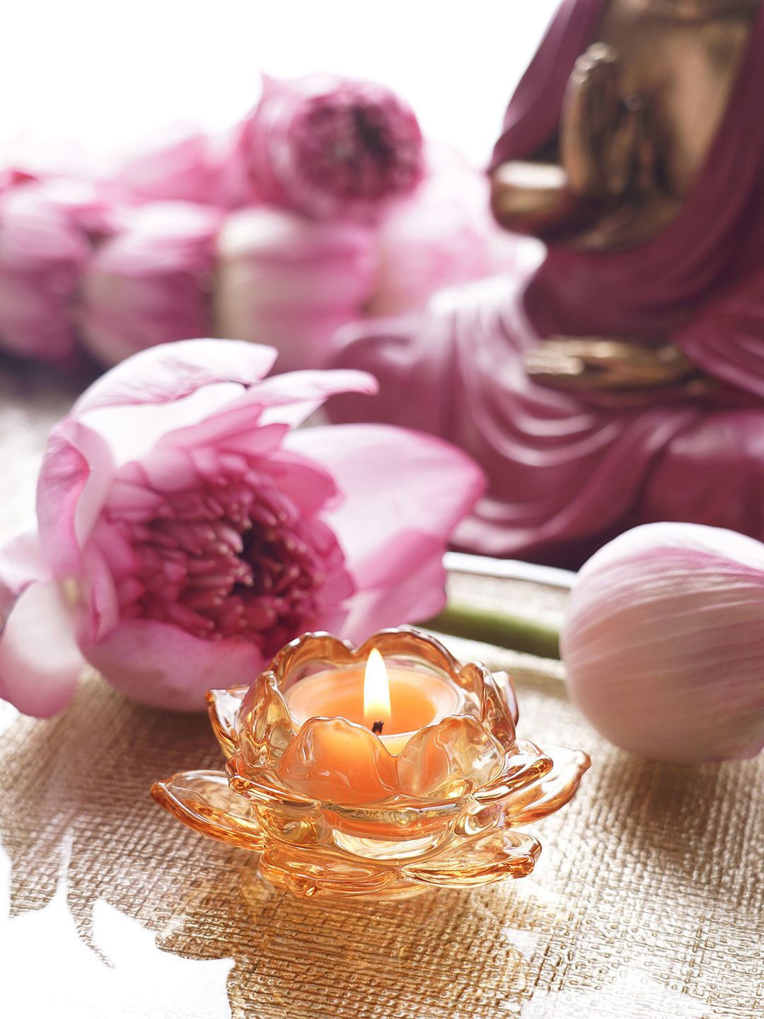 

Pure Home and Living Gold-Toned 3 Pieces Textured Glass Candle Holder