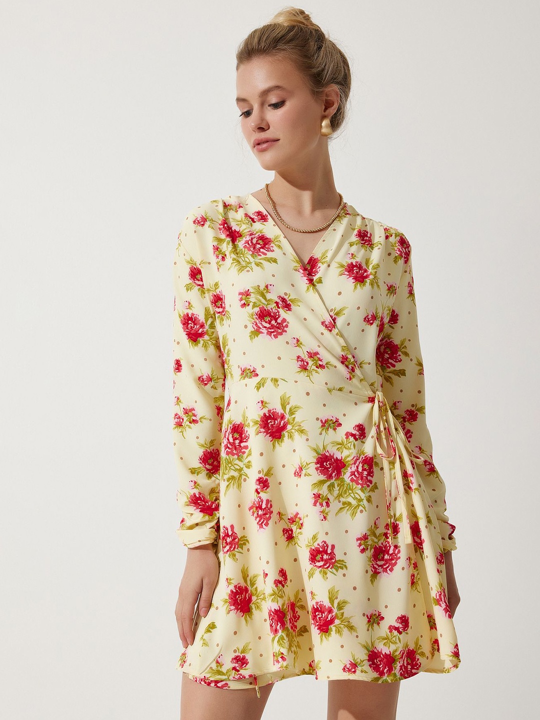 

Happiness istanbul Women Floral Printed Wrap Dress, Na