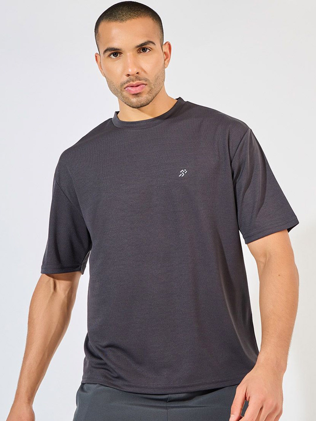 

Men Soft Texture Knit Oversized Training T-Shirt With Workout Shorts Set, Grey