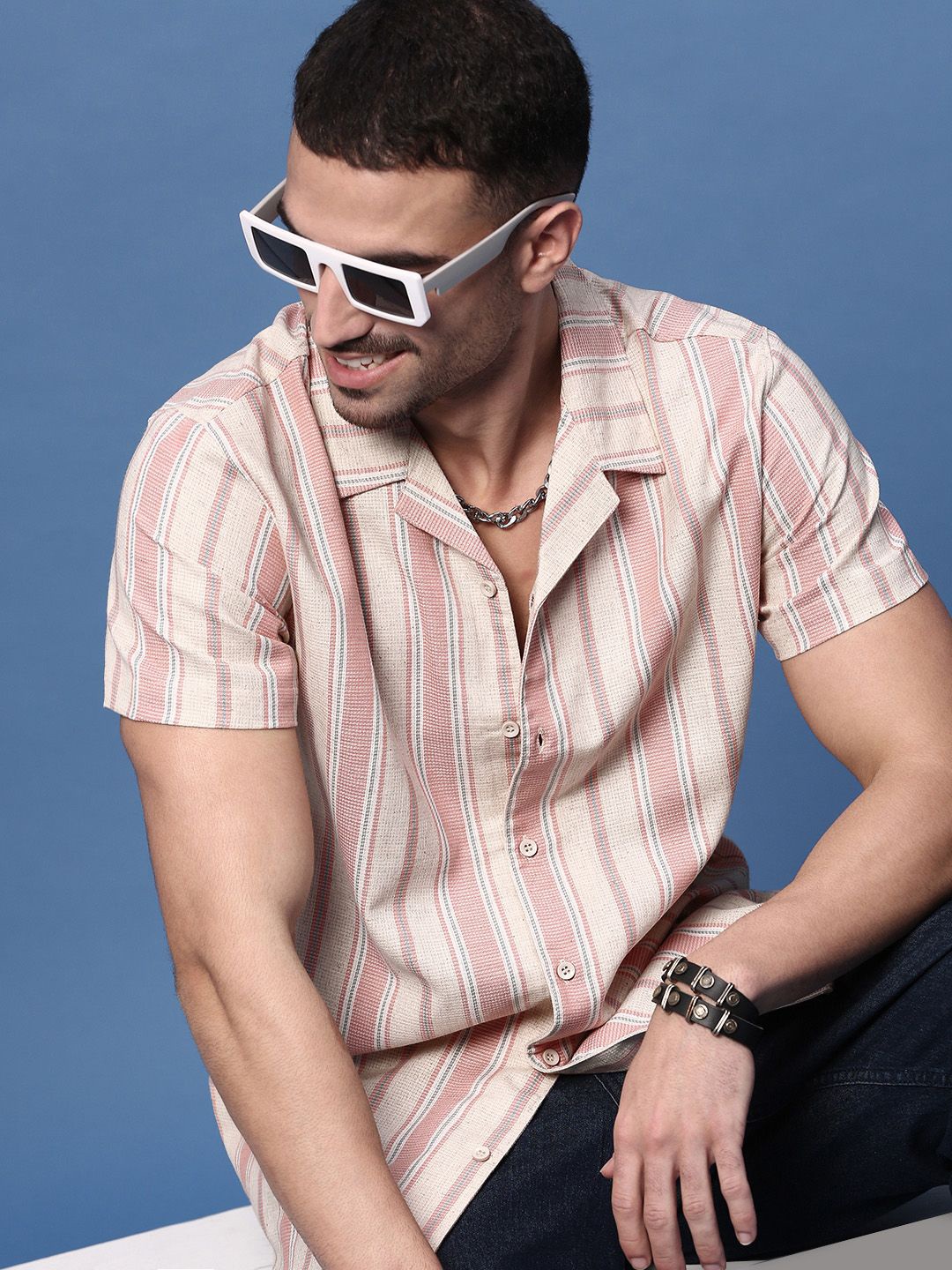 

SHOWOFF Men Standard Opaque Striped Casual Shirt, Peach