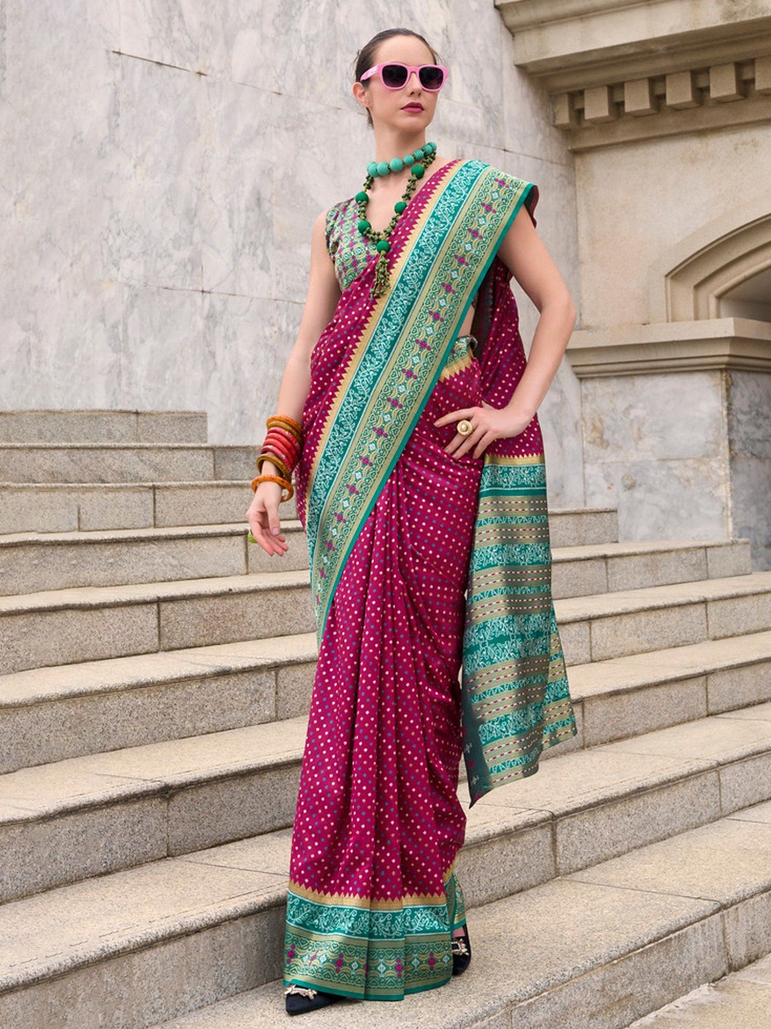 

MySilkLove Women Woven Design Ethnic Motifs Banarasi Saree, Pink