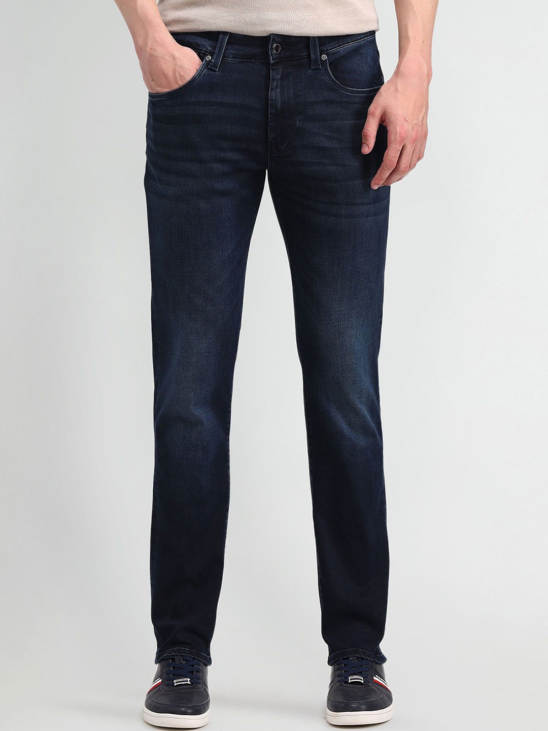 

U.S. Polo Assn. Denim Co. Men Prince Slim Fit Light Fade Stretchable Jeans, Blue
