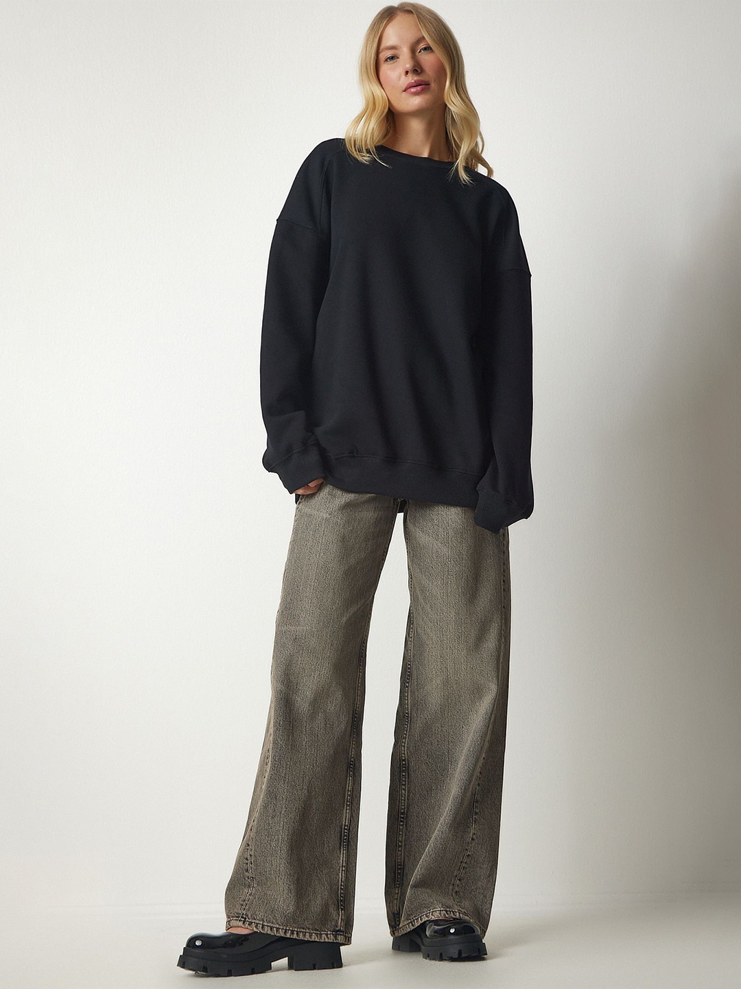 

Happiness istanbul Women Sweatshirt, Na