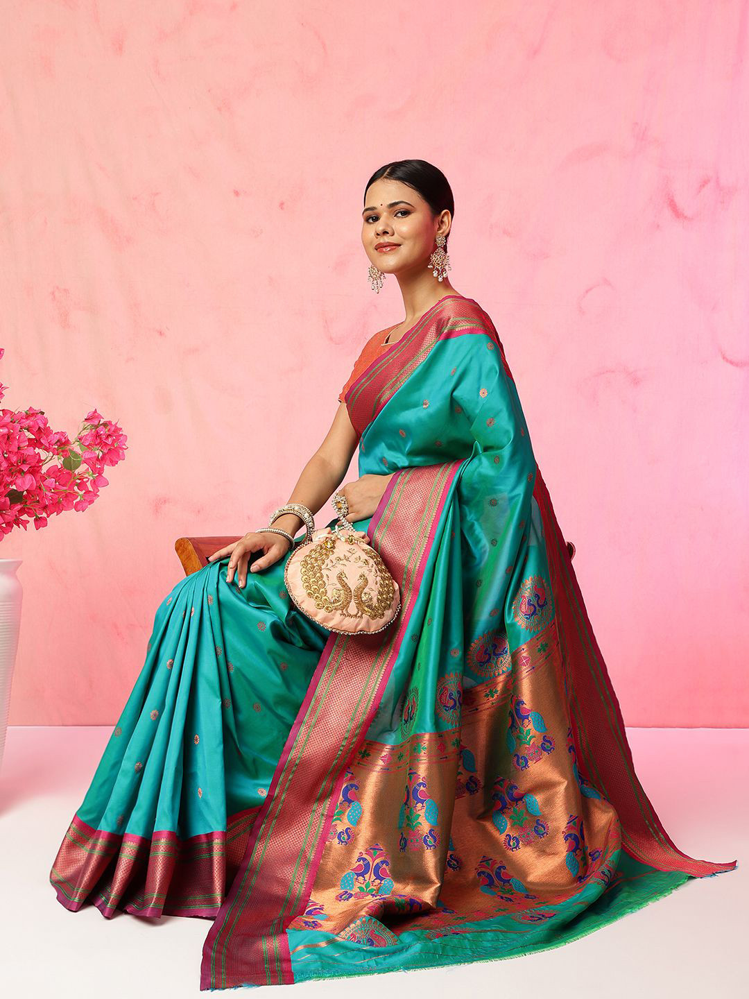 

JUST FASHION Floral Zari Silk Blend Paithani Saree, Turquoise blue