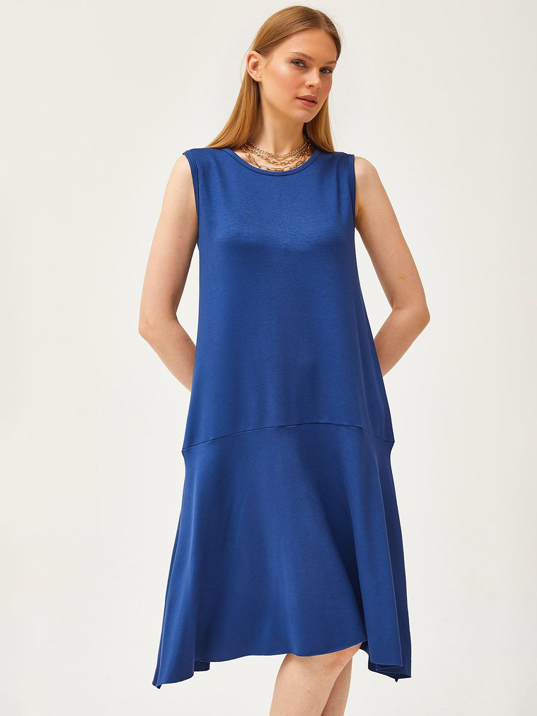 

Olalook Solid A-Line Dress, Na