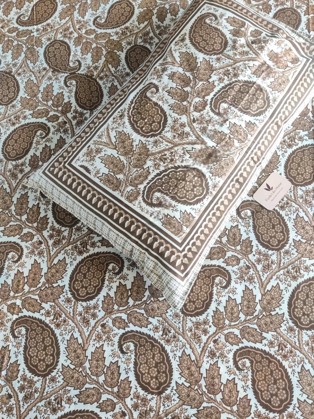 

Feels Like Home Brown Ethnic Motifs 180 TC Cotton King Bedsheet with 2 Pillow Covers