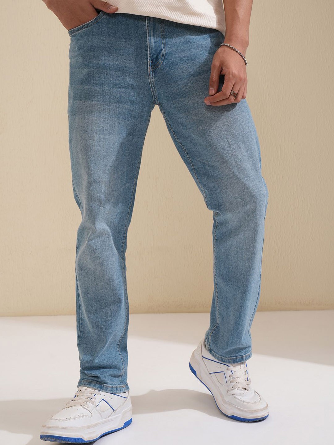 

HIGHLANDER Men Straight Fit Heavy Fade Stretchable Jeans, Blue