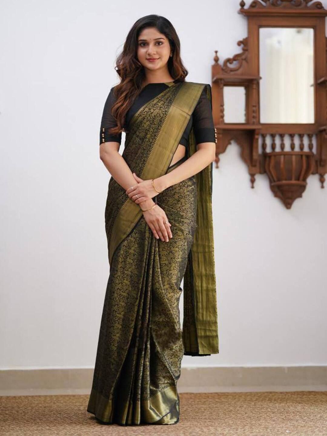 

Sitanjali Woven Design Zari Banarasi Saree, Black