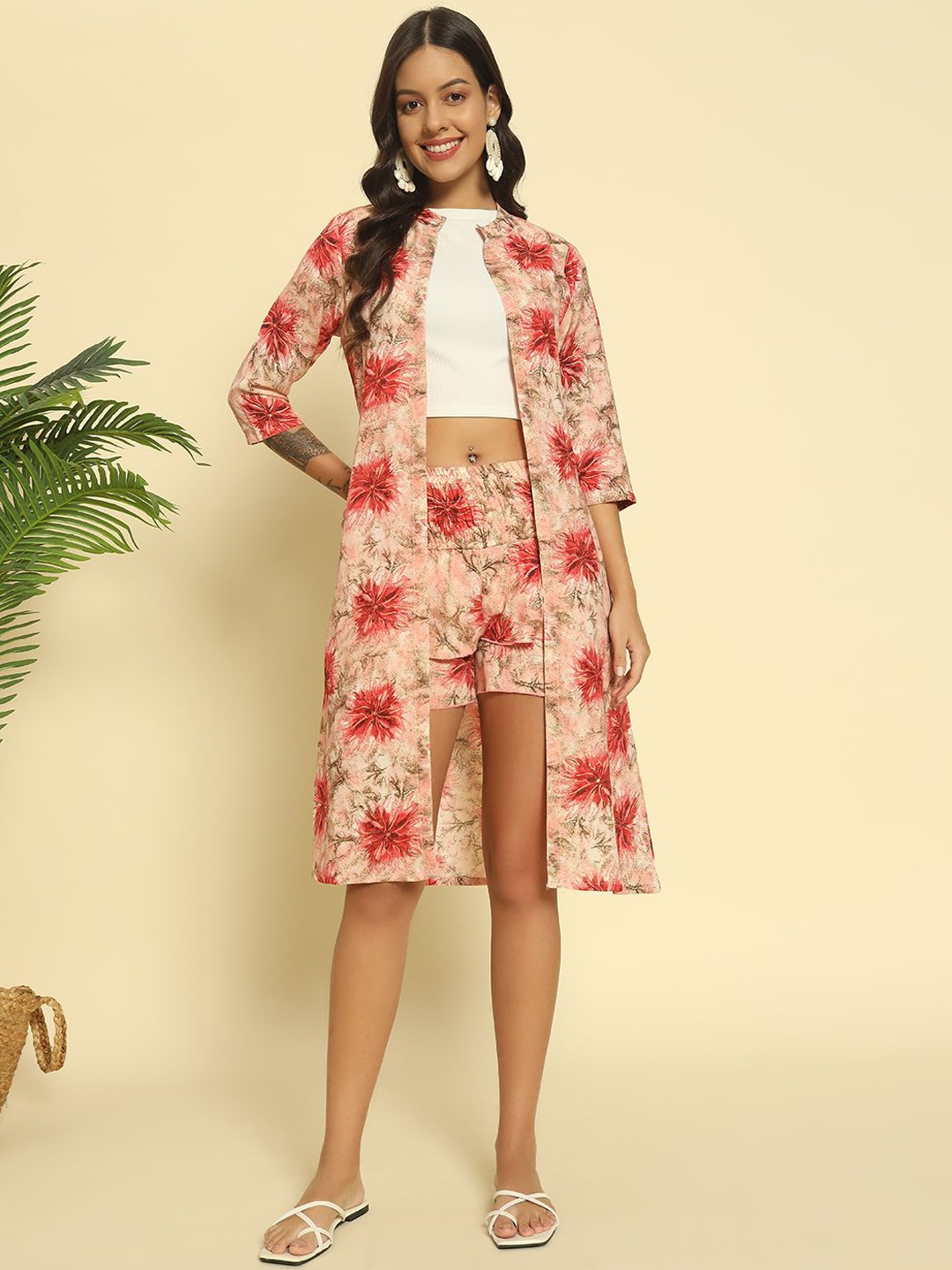 

ADDYVERO Printed Shrug With Short, Pink