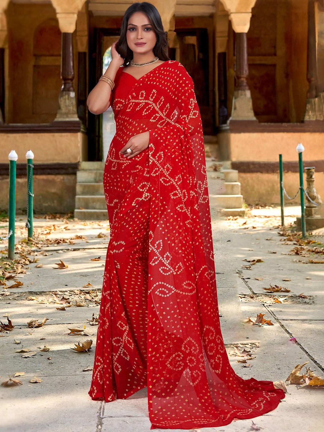 

Kalista Bandhani Pure Georgette Bandhani Saree, Red
