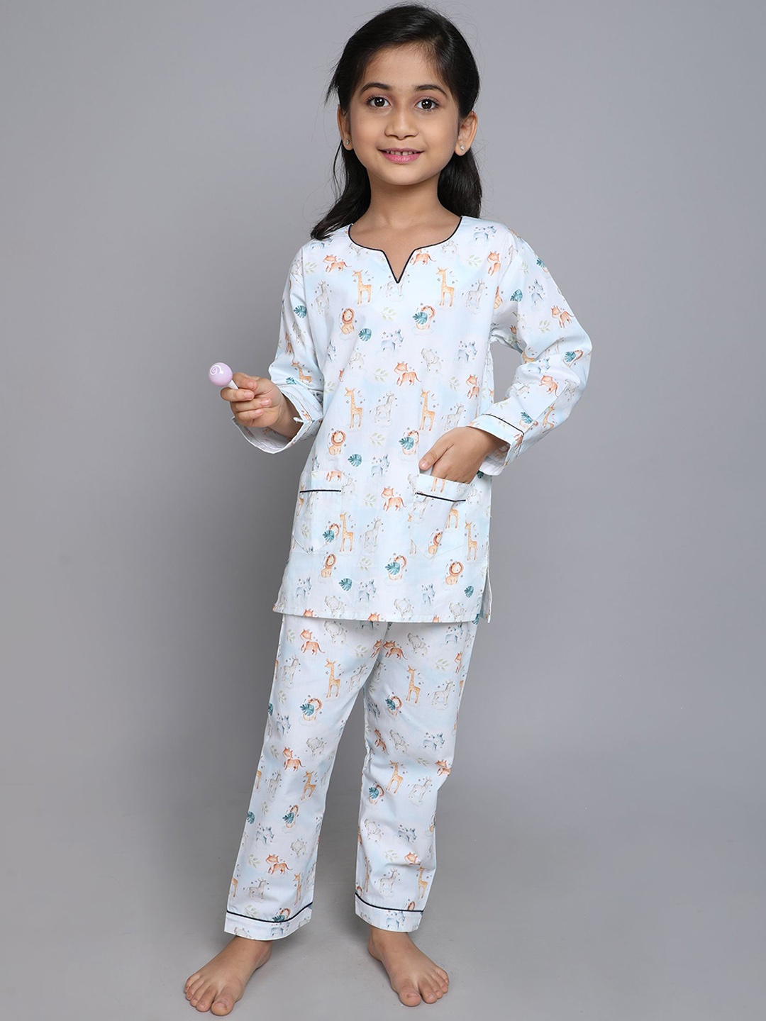 

Little Clothings Girls Printed Night suit, Blue