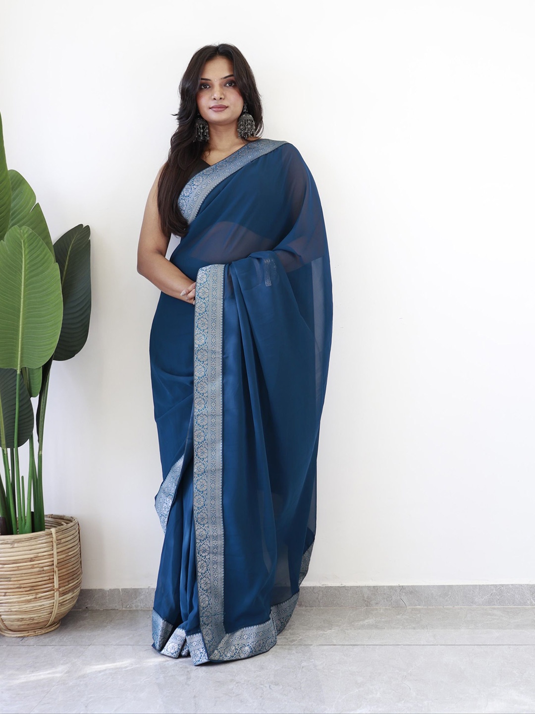 

Panzora Solid Zari Ready to Wear Saree, Teal