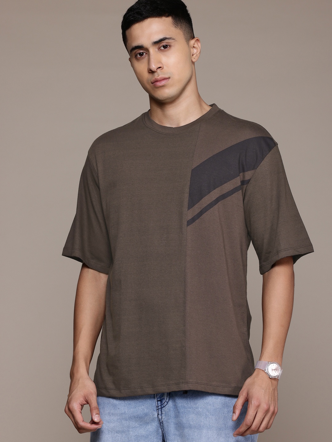 

The Roadster Lifestyle Co. Colourblock Relaxed Fit Pure Cotton T-shirt, Brown