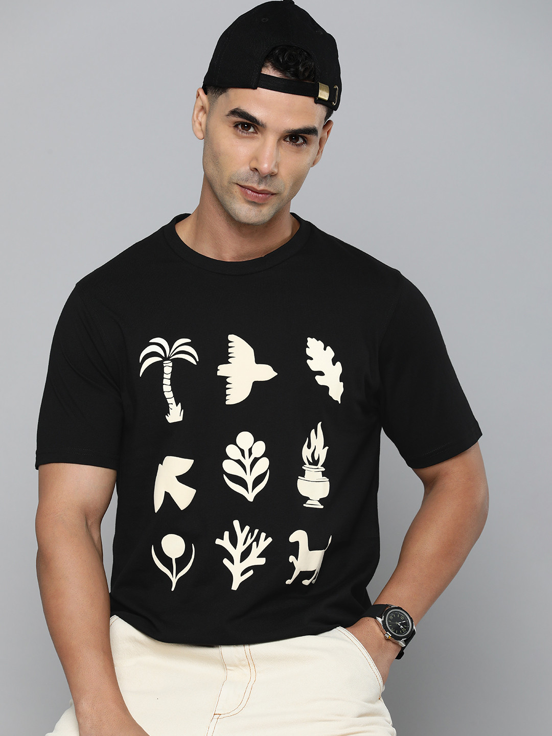 

Flying Machine Pure Cotton Graphic Printed Casual T-shirt, Black