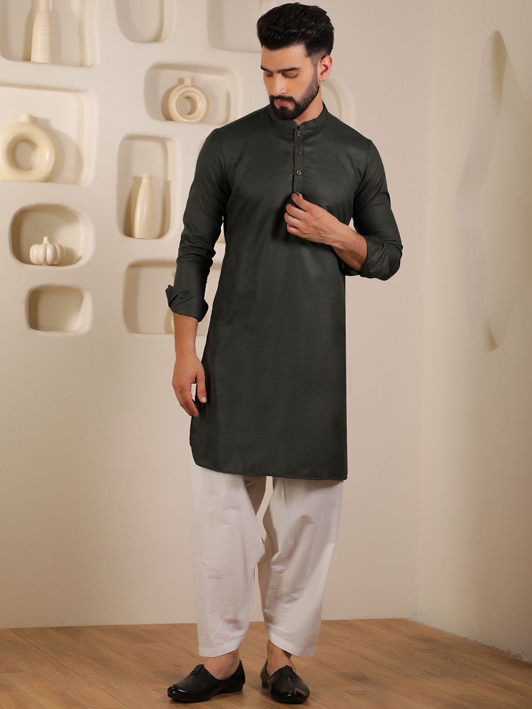 

Anouk Men Regular Kurta with Salwar, Green