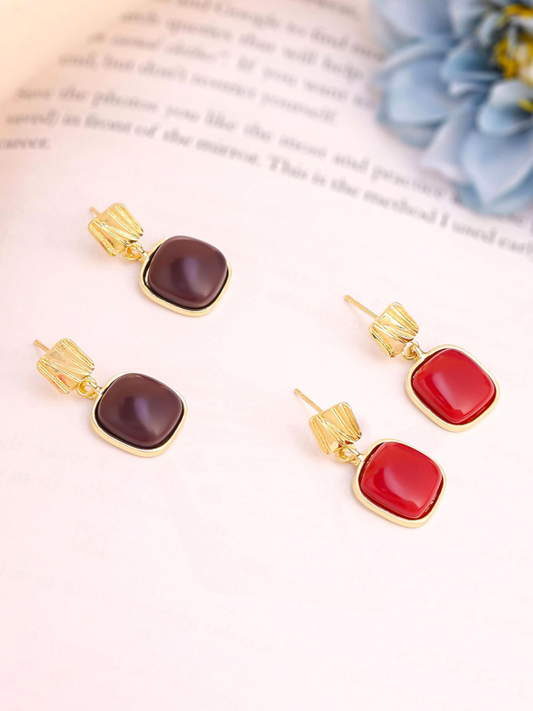 

Yellow Chimes Set Of 2 Contemporary Drop Earrings, Gold