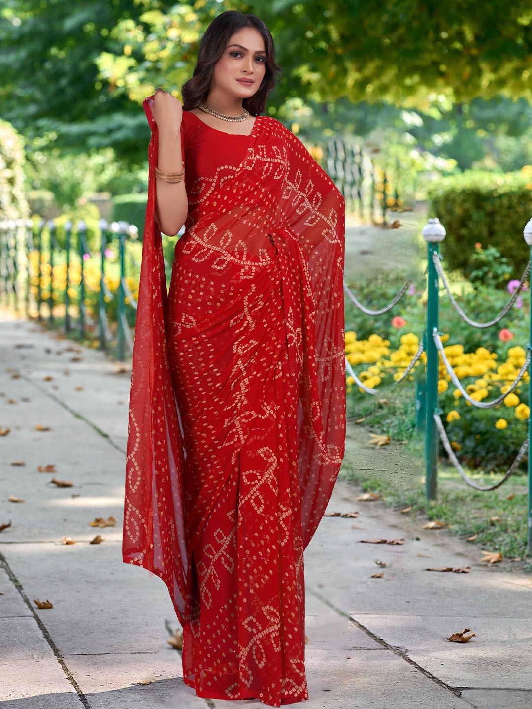 

Kalista Bandhani Pure Georgette Bandhani Saree, Red