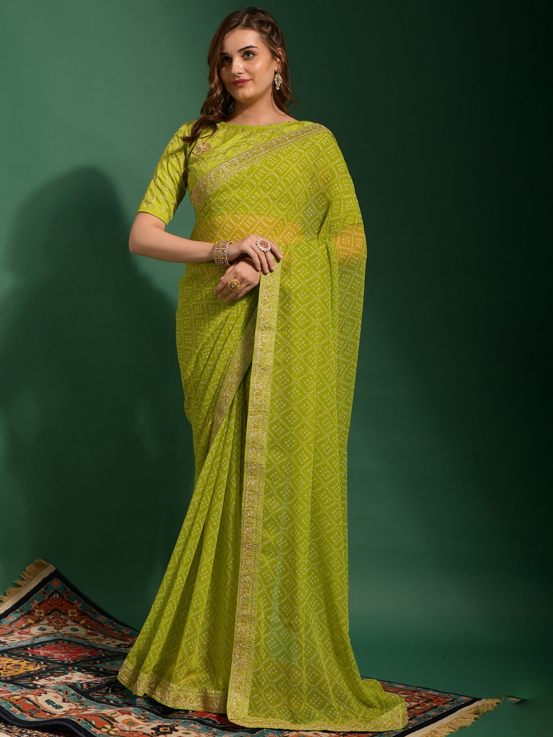

Panzora Bandhani Embroidered Saree, Green