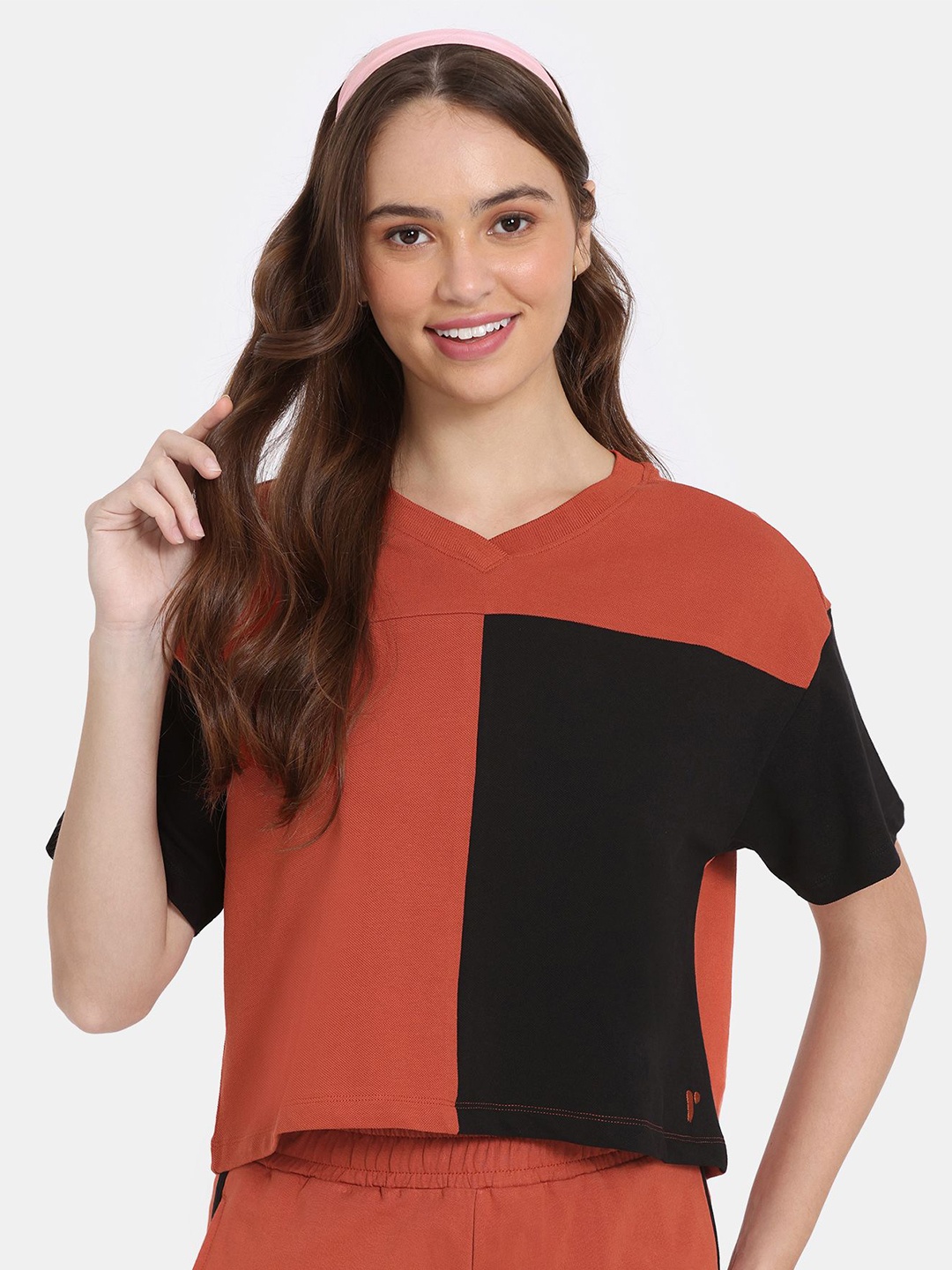 

Rosaline by Zivame Colourblocked Cotton Top, Brown