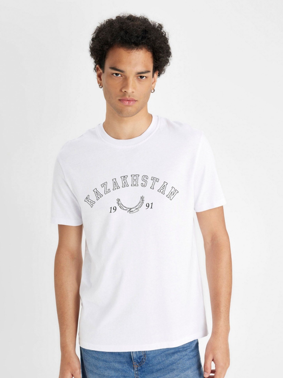 

DeFacto Men Typography Printed Raw Edge T-shirt, Na