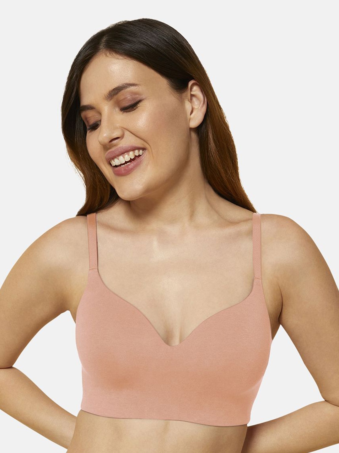 

Triumph Women Solid Full Coverage Lightly Padded Bra, Peach