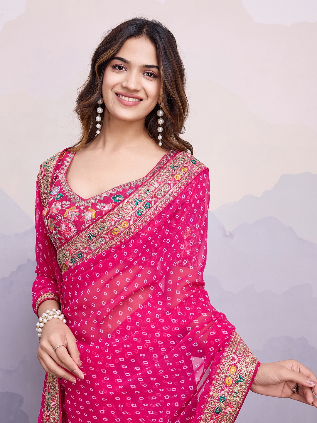 

VAIRAGEE Bandhani printed Embroidered Saree with blouse piece, Pink