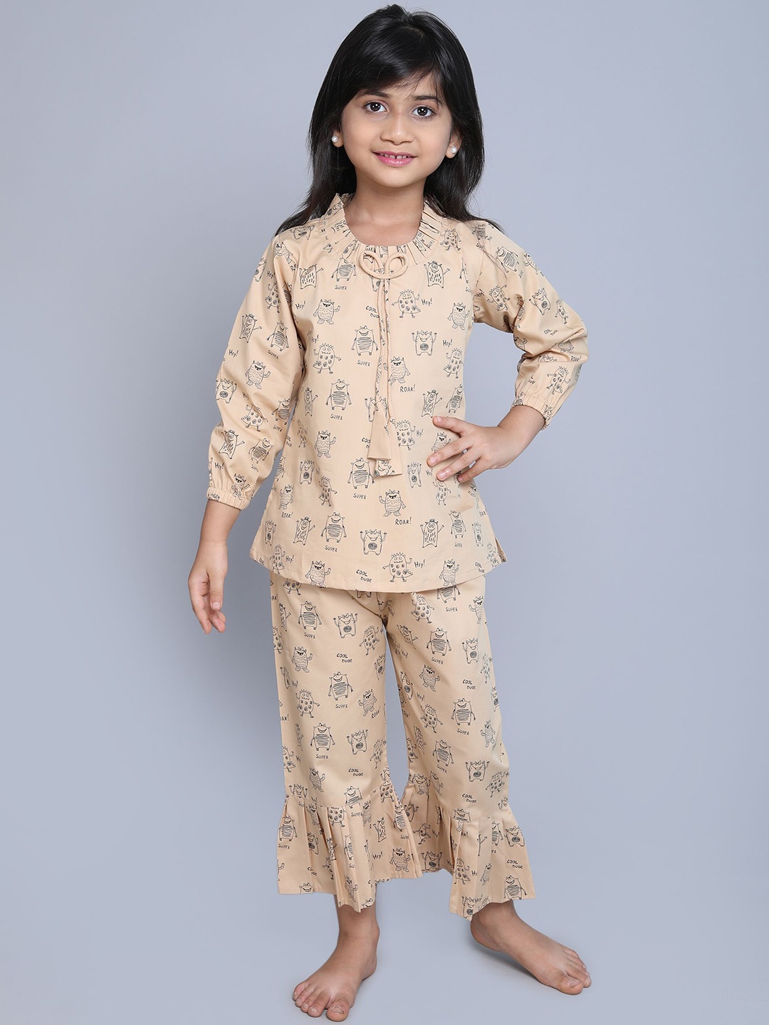 

Little Clothings Girls pure cotton Printed Night suit, Beige