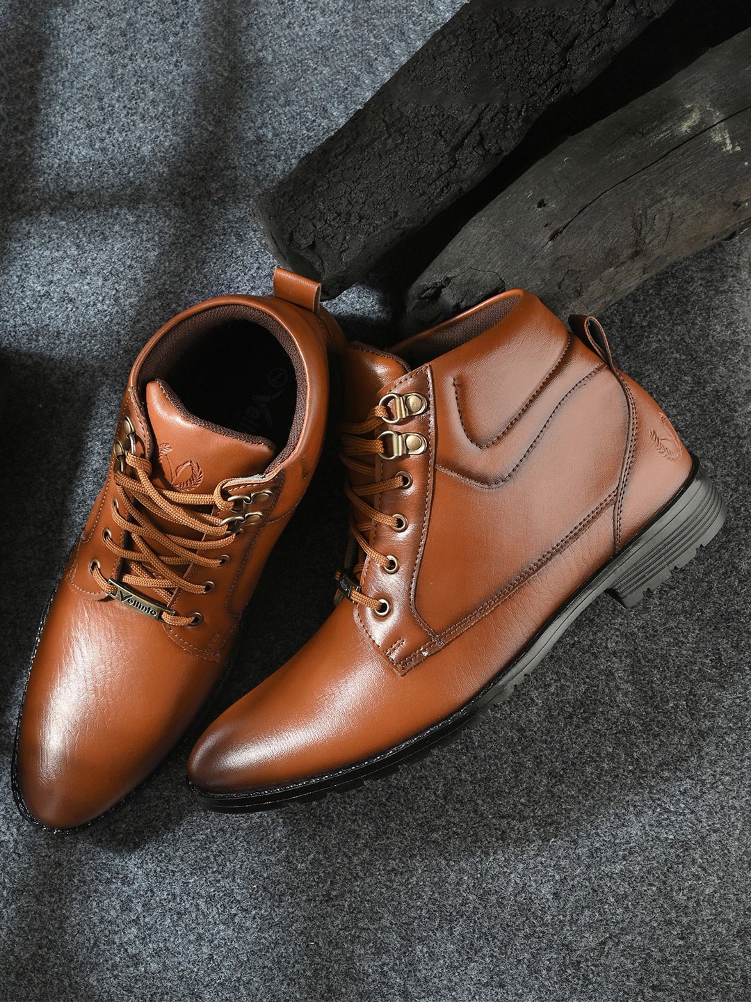 

Vellinto BRETT Men Synthetic Leather Mid-Top Regular Boots, Tan