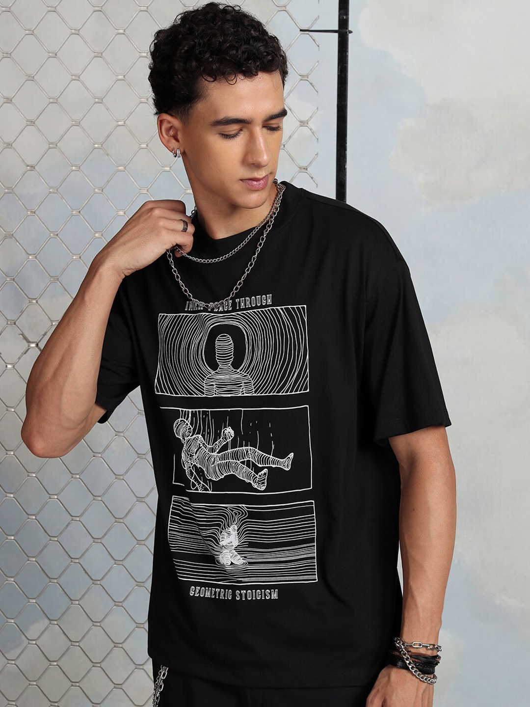

HIGHLANDER Graphic Printed Cotton T-shirt, Black