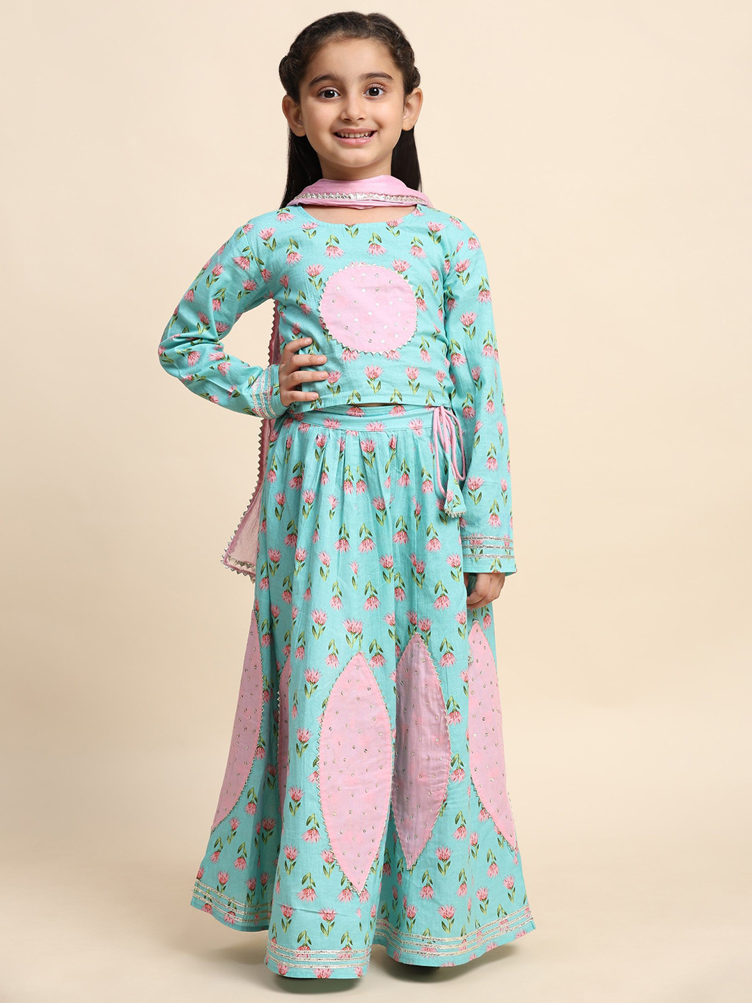 

Maaesa Girls Printed Sequinned Ready to Wear Lehenga & Blouse With Dupatta, Green