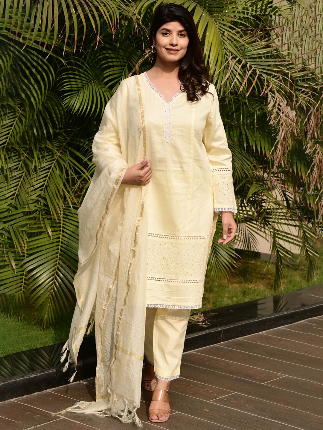 

FUBAR V-Neck Sequinned Straight Kurta With Trousers & Dupatta, Yellow