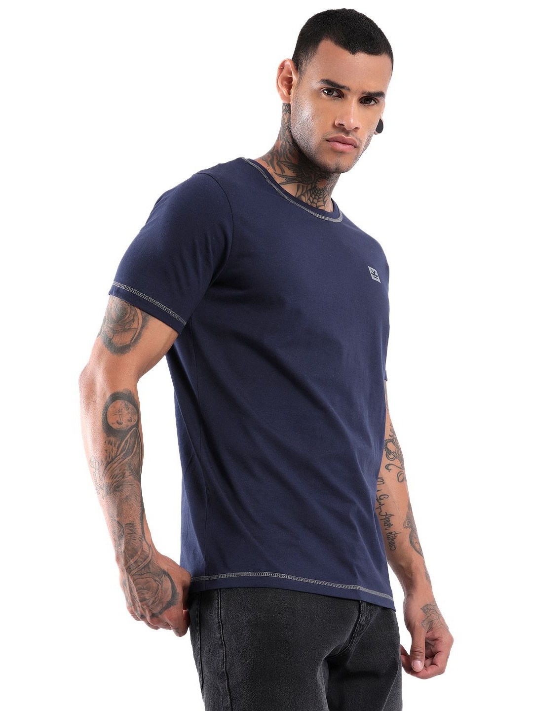 

WROGN Men Solid Round Neck Cotton Slim Fit T-Shirt, Navy blue