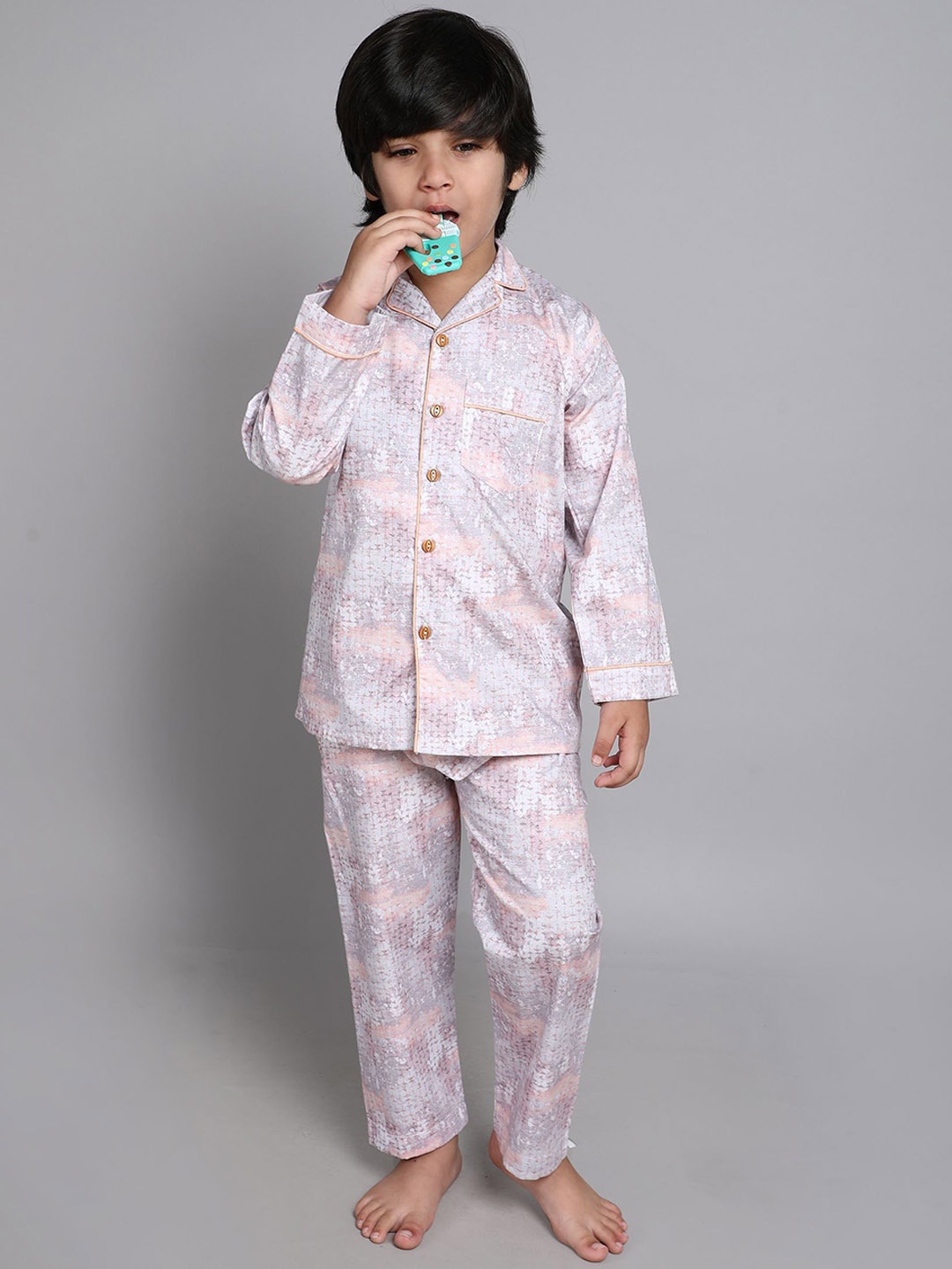 

Little Clothings Unisex Kids pure cotton Lapel Collar Printed Night suit, Grey