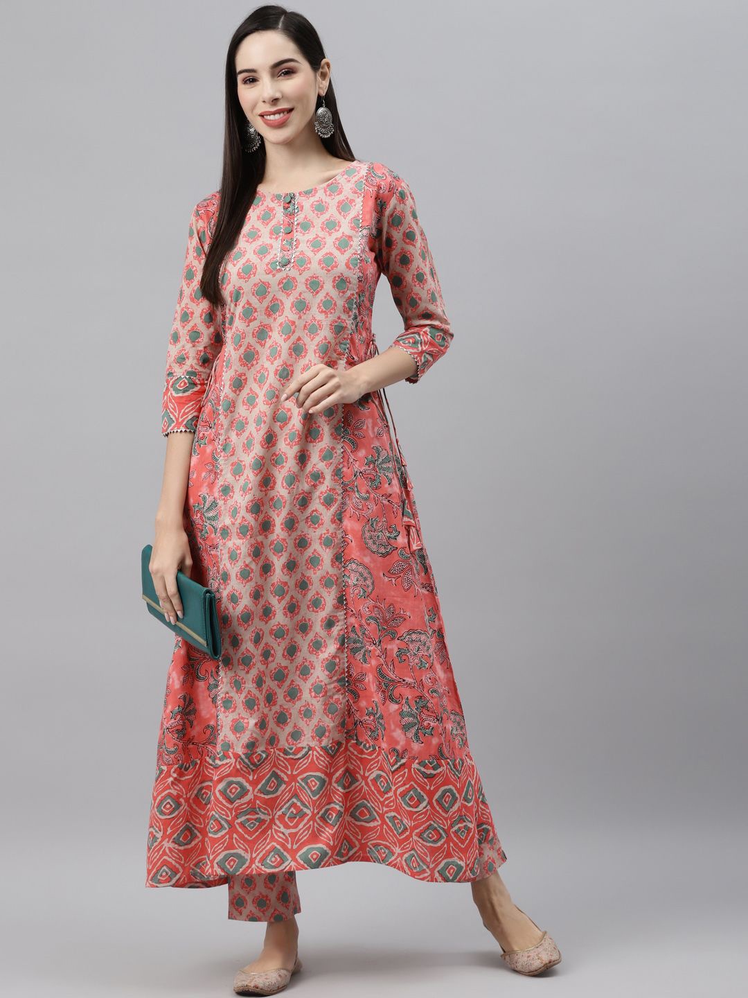 

Indibelle Women Floral Printed Cold-Shoulder Sleeves Sequinned Kurta, Peach